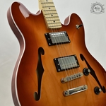 
							Image of Fender Squier Affinity Starcaster Deluxe 037845