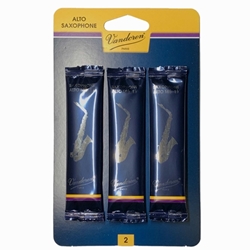 Vandoren Alto Sax Reeds, 3 Pack SR21/3V